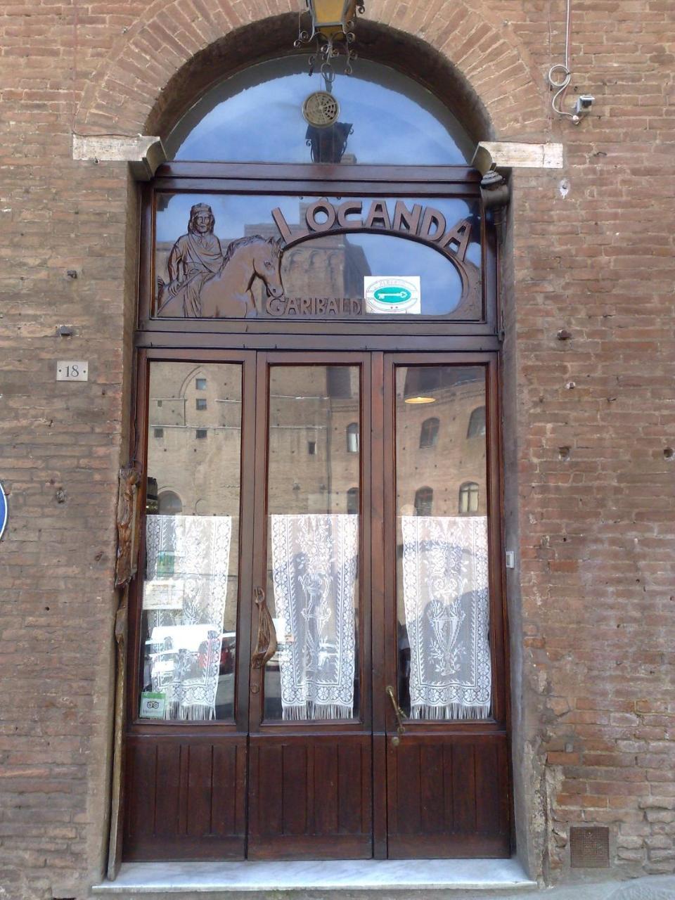 Albergo Locanda Garibaldi Siena Exterior foto